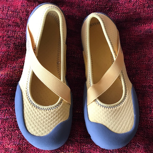 Keen Shoes - Women’s Keen size 10 water shoes New